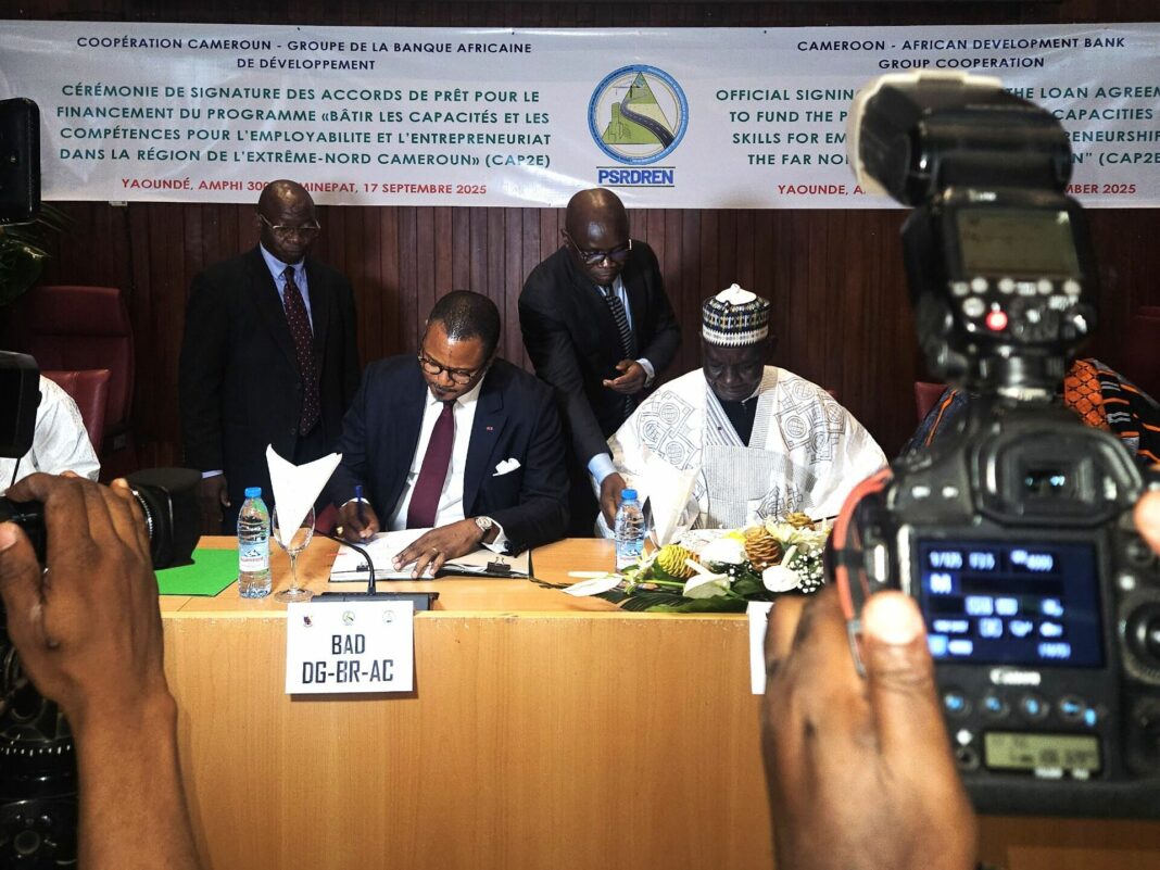 Le Cameroun et la Banque africaine de développement signent des accords de prêt de 136 millions d’euros pour bâtir les compétences et stimuler l’entrepreneuriat dans la région de l’Extrême-Nord